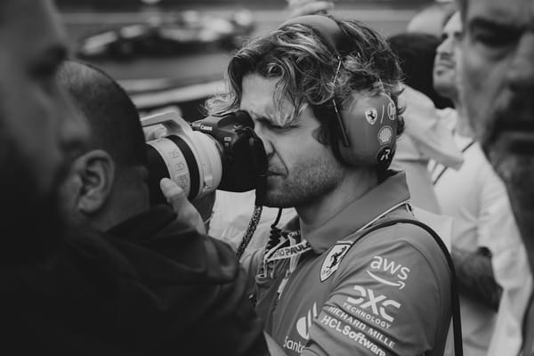 The Top Camera Lenses for Sports Photography in 2025